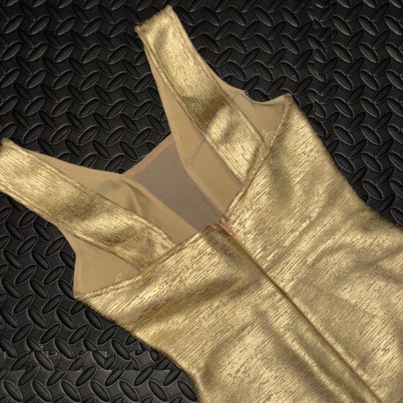 Gold metallic dress with mesh detail - Picture 6 of 7